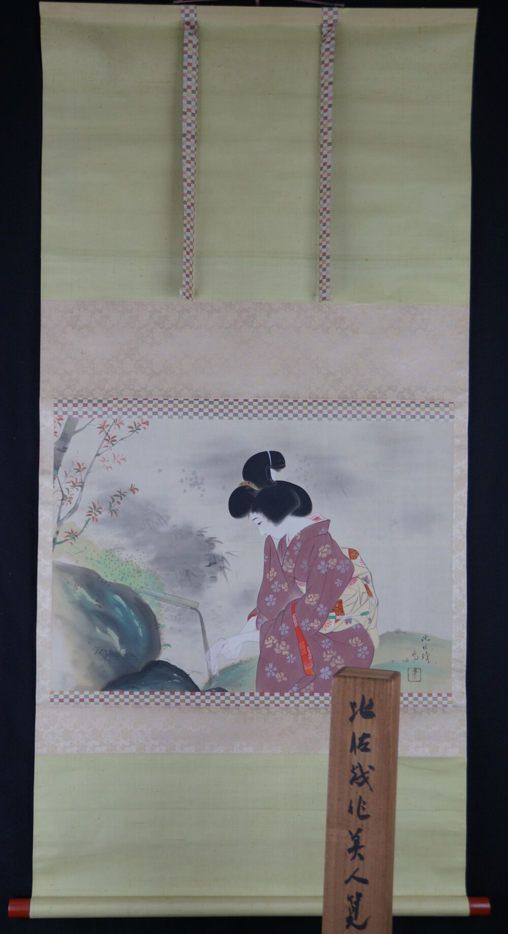 Hanging Scroll Lady in Kimono by a Garden Pond in Full Mounted View with Storage Box