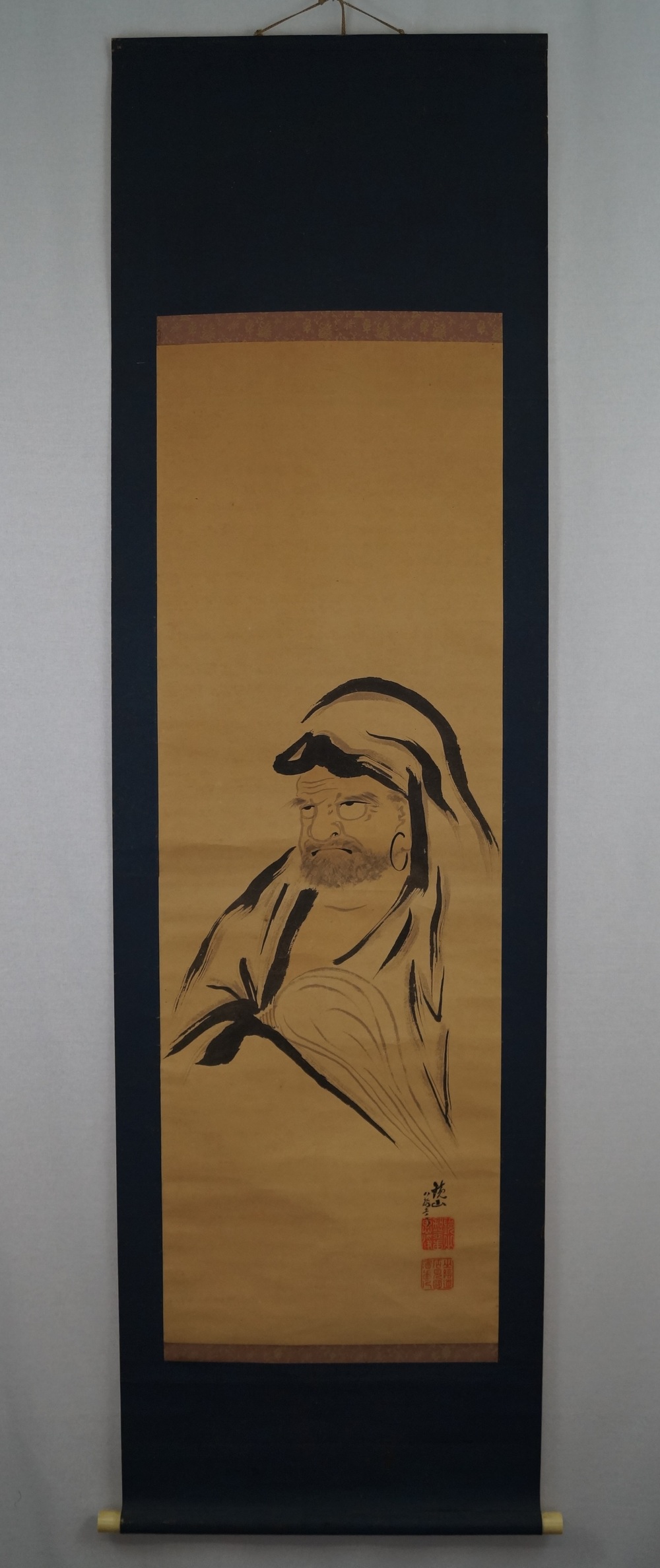 Bodhidharma Vue d'ensemble du rouleau suspendu