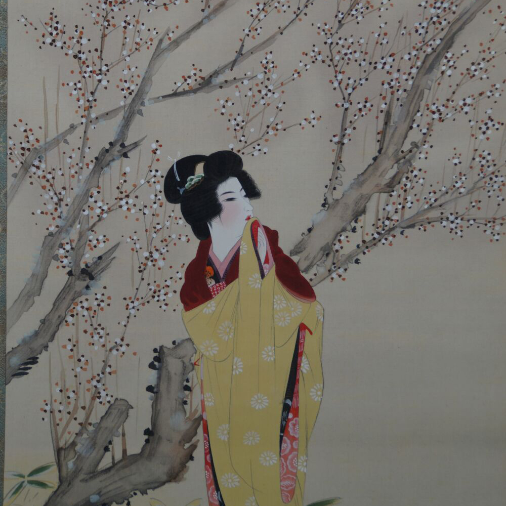 Close-up of the upper body of the lady in kimono in front of plum blossoms in the hanging scroll