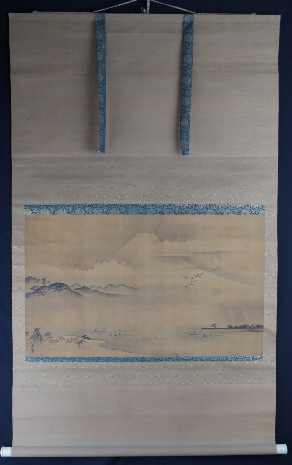 Kakemono Mount Fuji in Morning Mist by Kano Zuizen in Full Mounted View